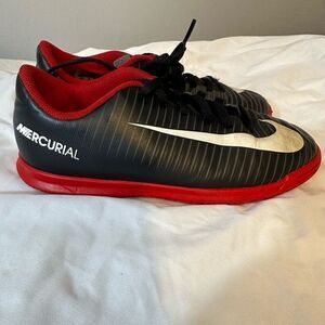 Nike Mercurial Academy 831953-002 Soccer Shoes Black Youth Sz 3.5Y